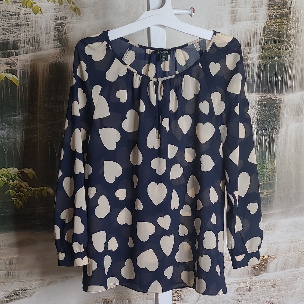 J Crew Womens XS Navy and Cream Heart Long Sleeve Keyhole Blouse